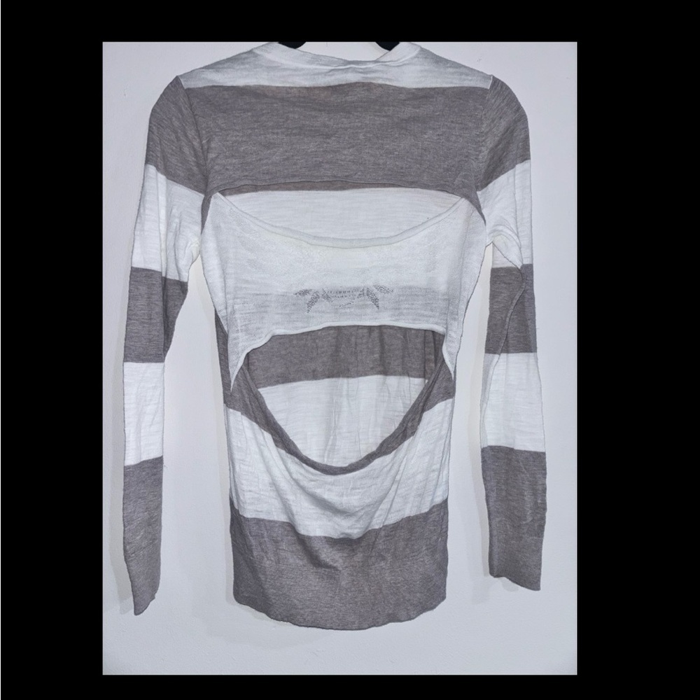 Skull Cashmere cream  and White Long Sleeve Top